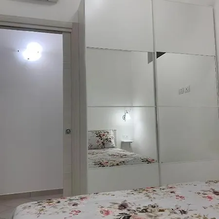 Guest house House Romantic Agropoli